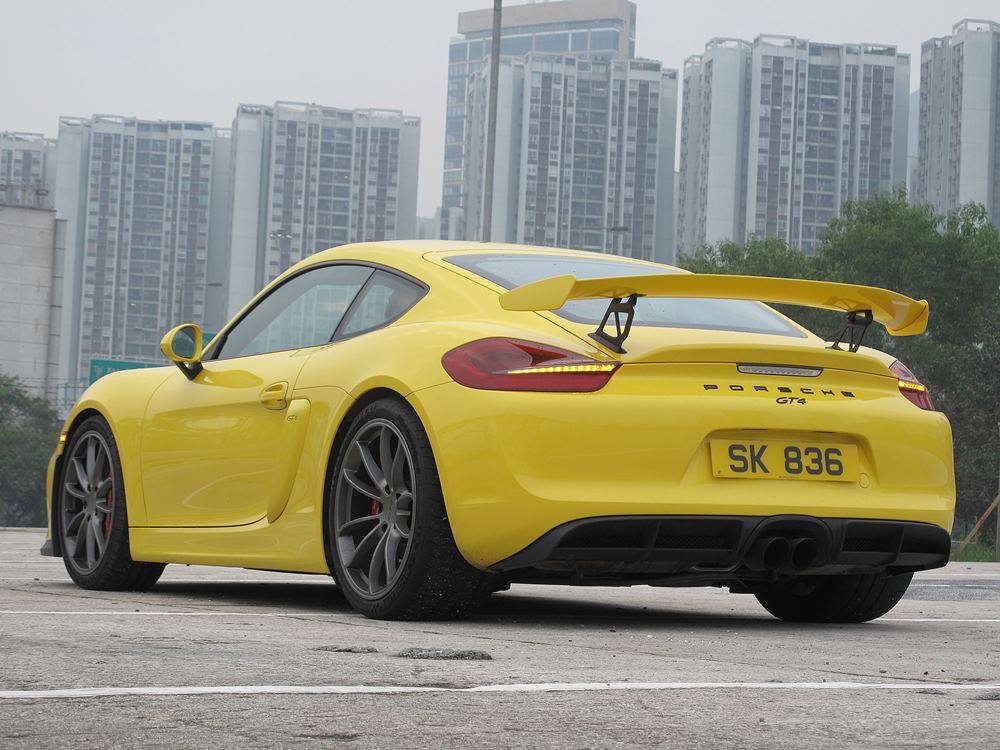 2016_porsche_cayman_gt4_06