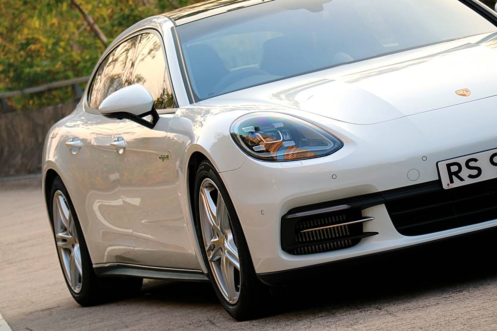 一缸油有排用 Porsche Panamera 4 e-hybrid Executive