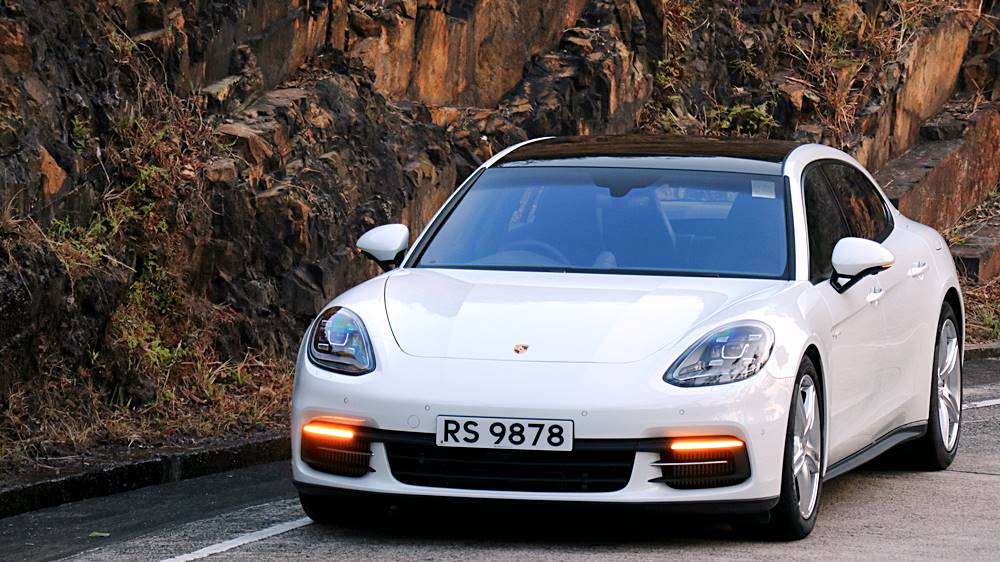 一缸油有排用 Porsche Panamera 4 e-hybrid Executive