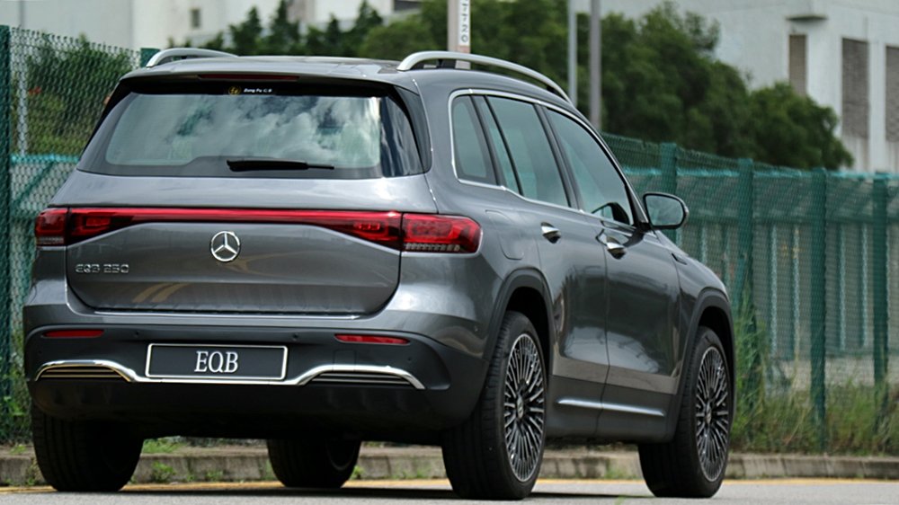 七個人的電動車 Mercedes-Benz EQB 250