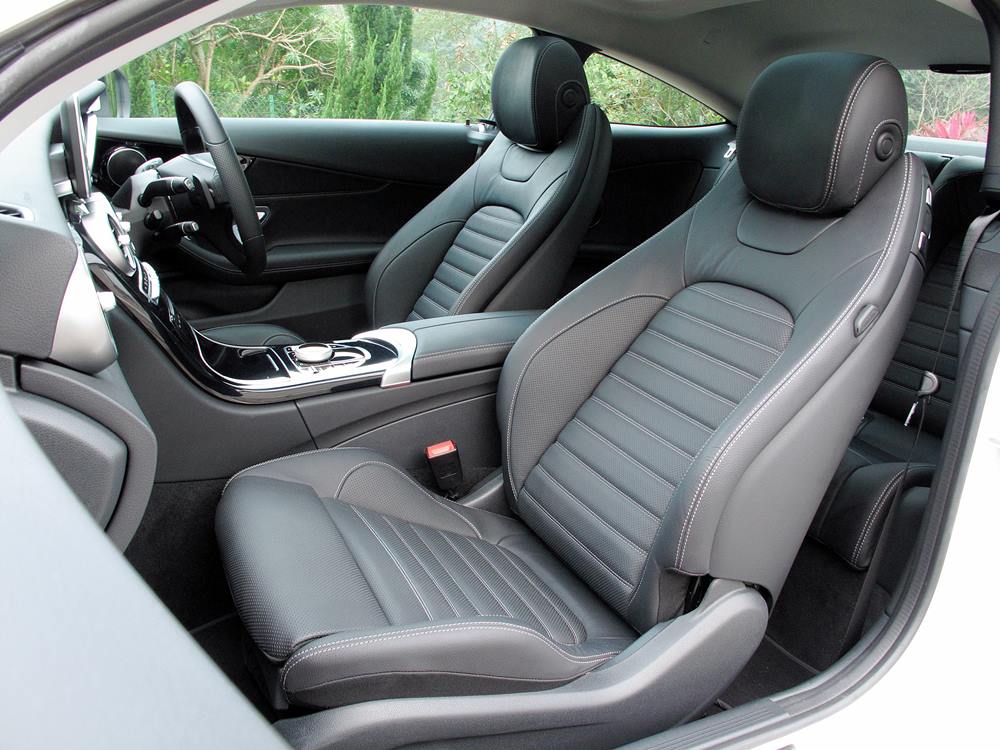 不温不火 Mercedes-Benz C 250 Coupé