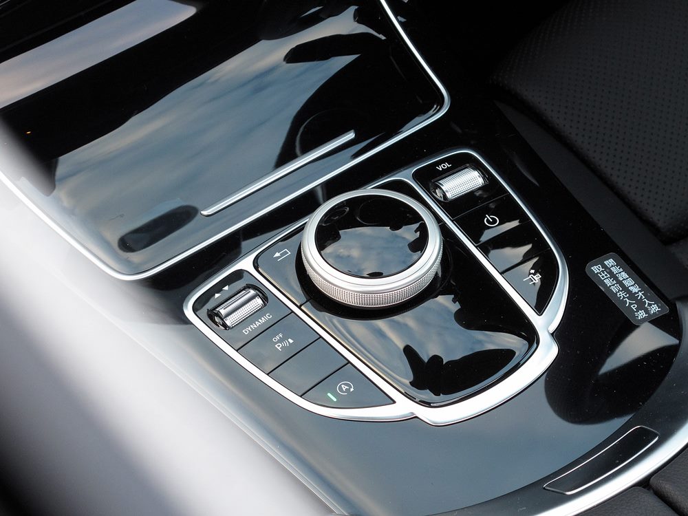 不温不火 Mercedes-Benz C 250 Coupé