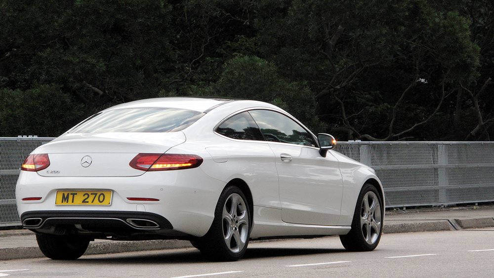 不温不火 Mercedes-Benz C 250 Coupé