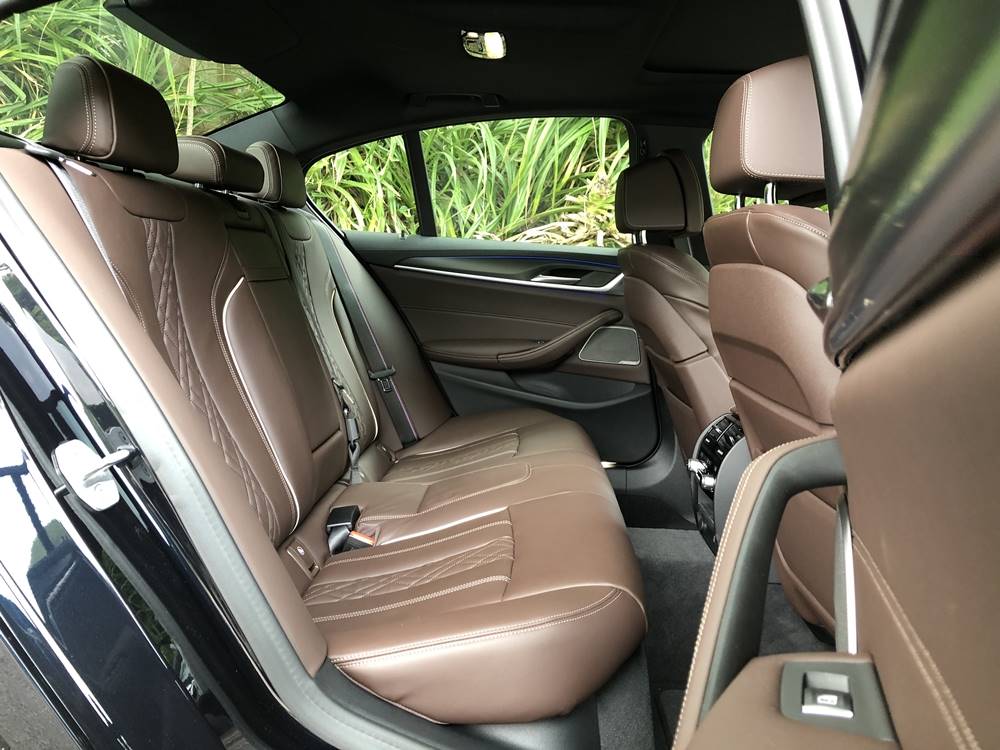 低調的激昂 BMW M550iA