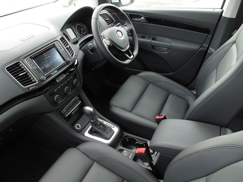 內在美 Volkswagen Sharan 380 TSI Luxury