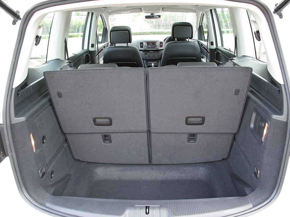 內在美 Volkswagen Sharan 380 TSI Luxury