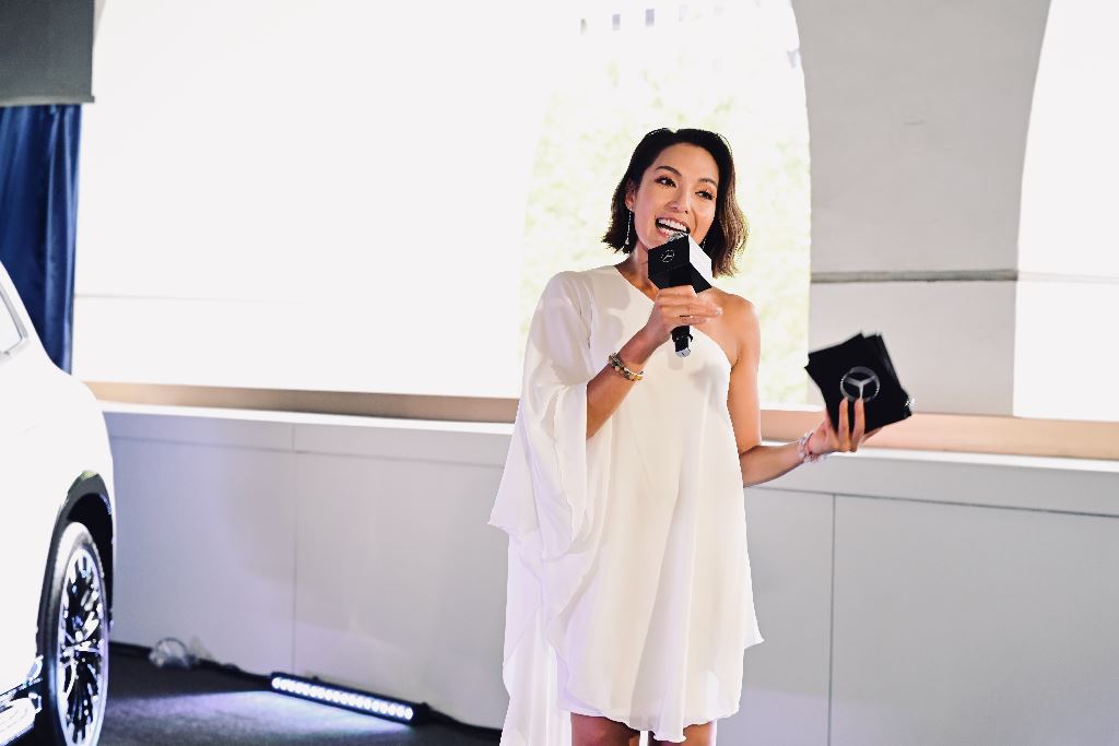 全新平治 EQS SUV 正式在香港推出