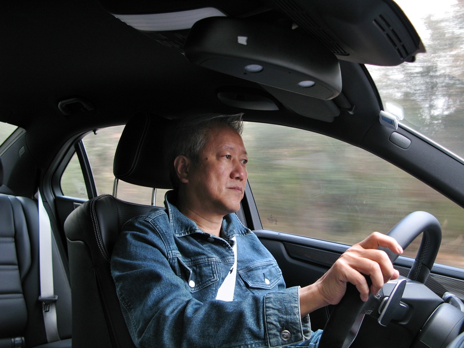 力神 - Mercedes E63 AMG