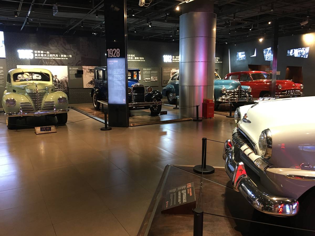 向港京拉力賽致敬