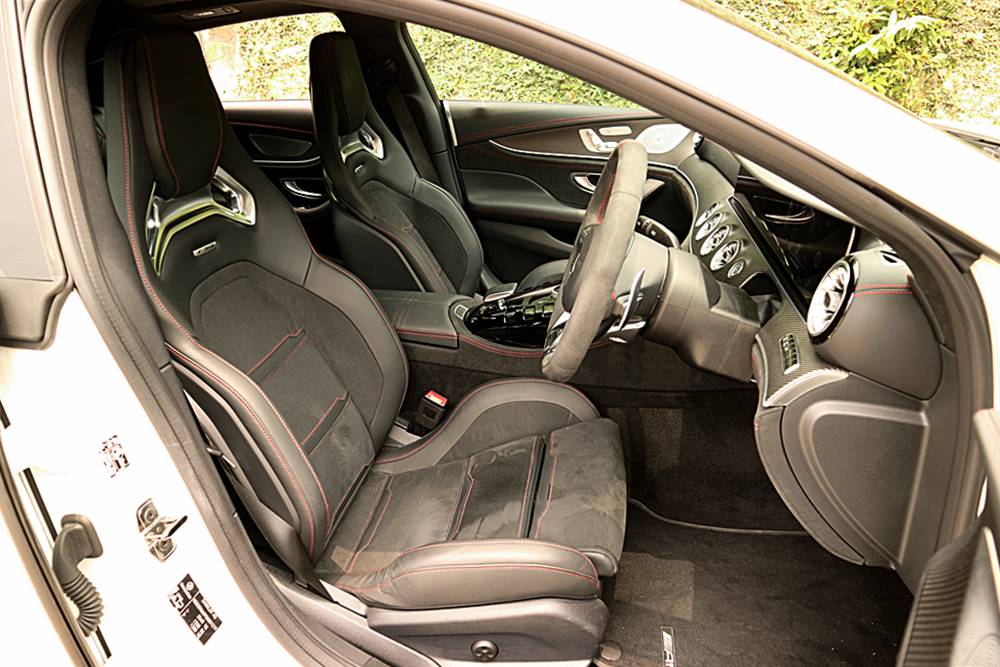 和你飛 Mercedes-AMG GT 63 S