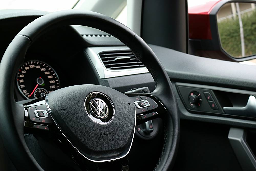 咩玩法 Volkswagen Caddy Kombi 7-seater