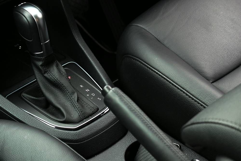 咩玩法 Volkswagen Caddy Kombi 7-seater