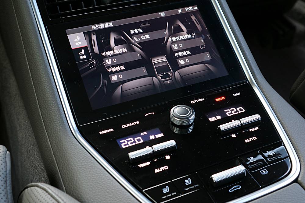 唔想落車 Porsche Panamera 4 e-hybrid Executive
