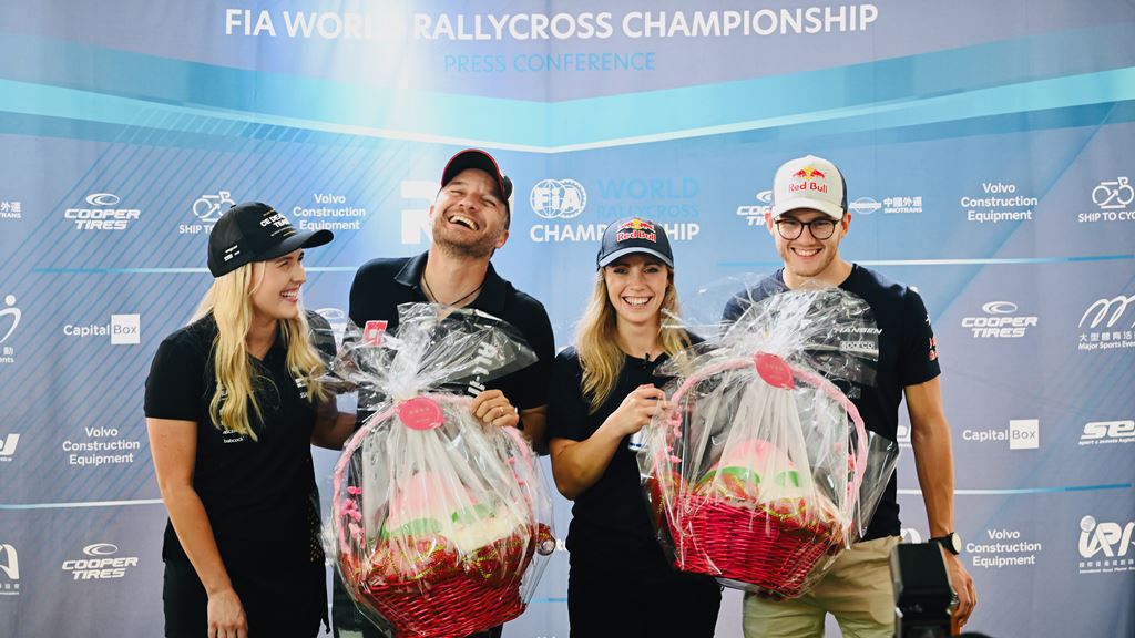 在亞洲金融中心逐電追風