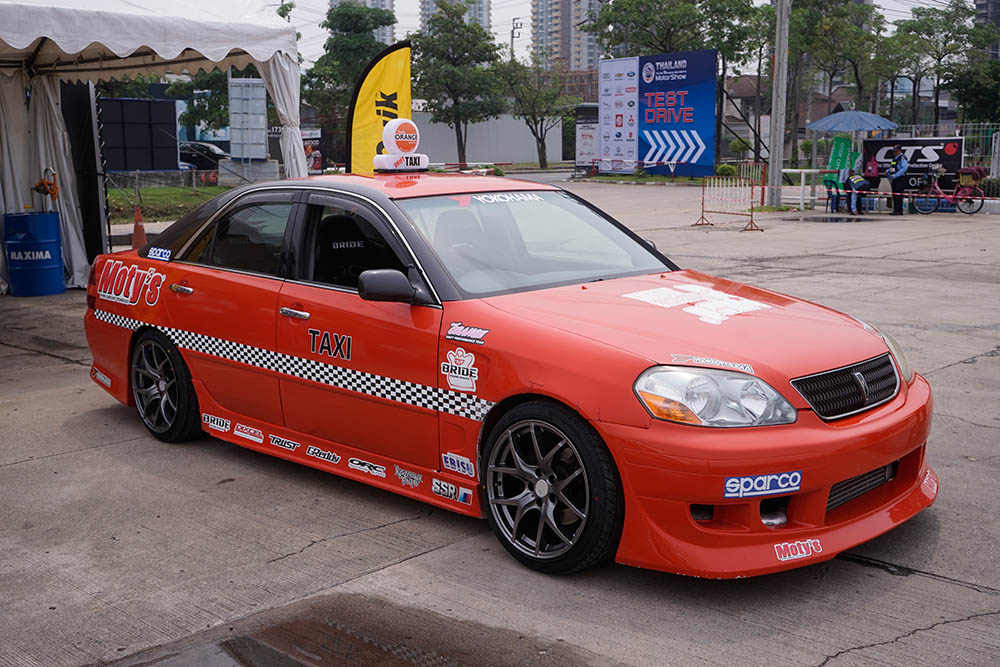 型仔的哥劈住入甩住出