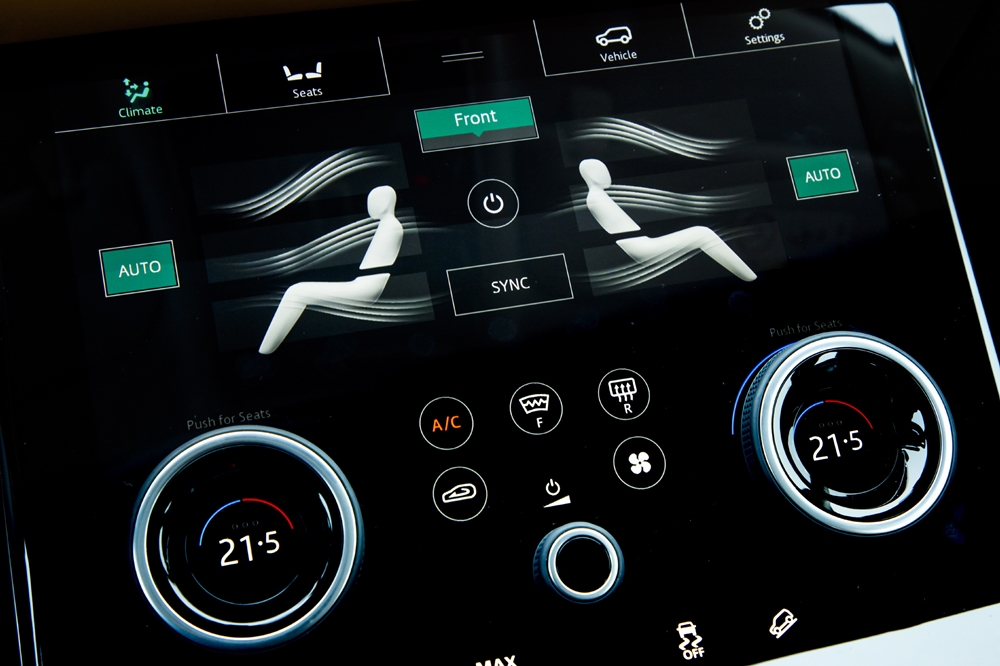 型的突破 Range Rover Velar海外試車