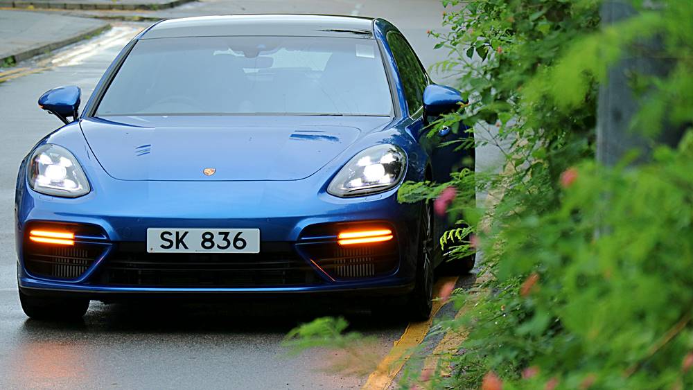 城巿獵車 Porsche Panamera Turbo Sport Turismo