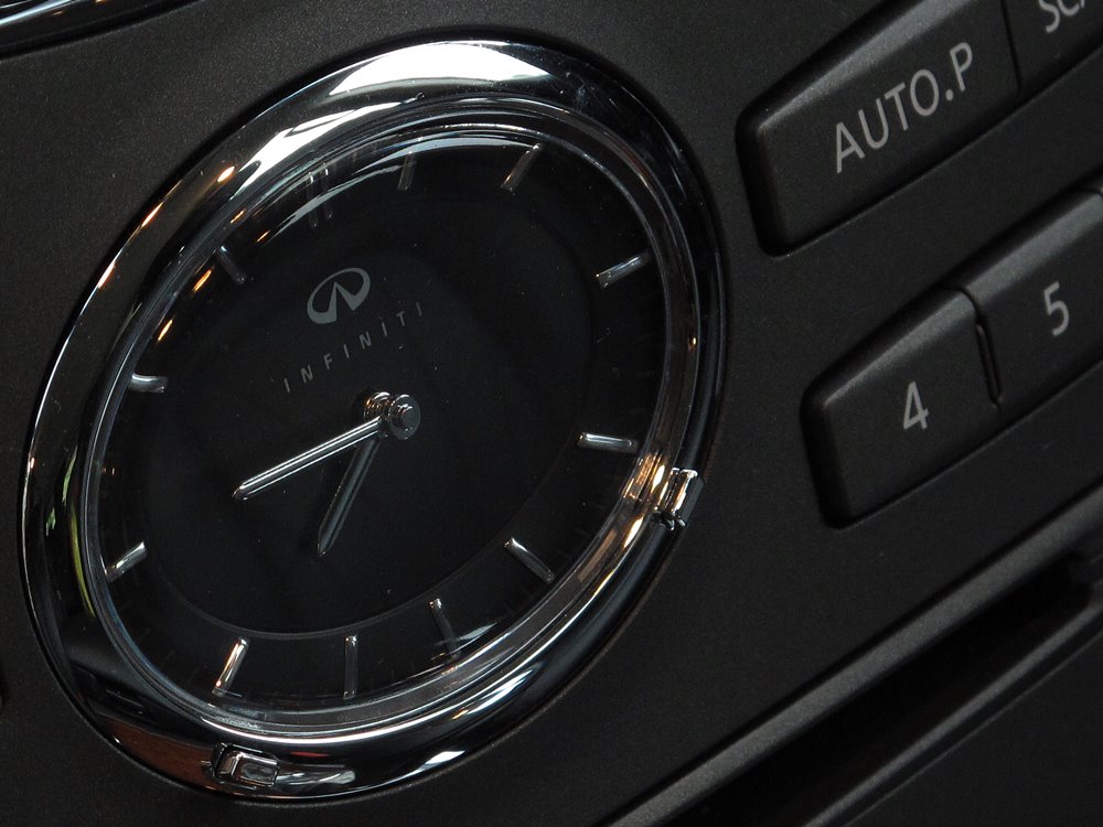 外剛內柔 Infiniti QX80