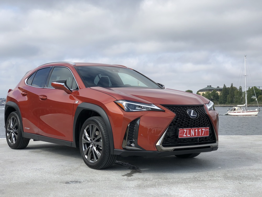 大膽有為 Lexus UX