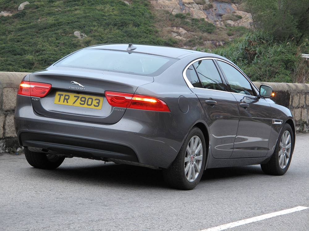 大貓騎乘記 Jaguar XE Prestige
