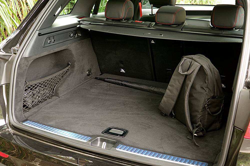 實用型的中度高性能 Mercedes-AMG GLC 43 4MATIC