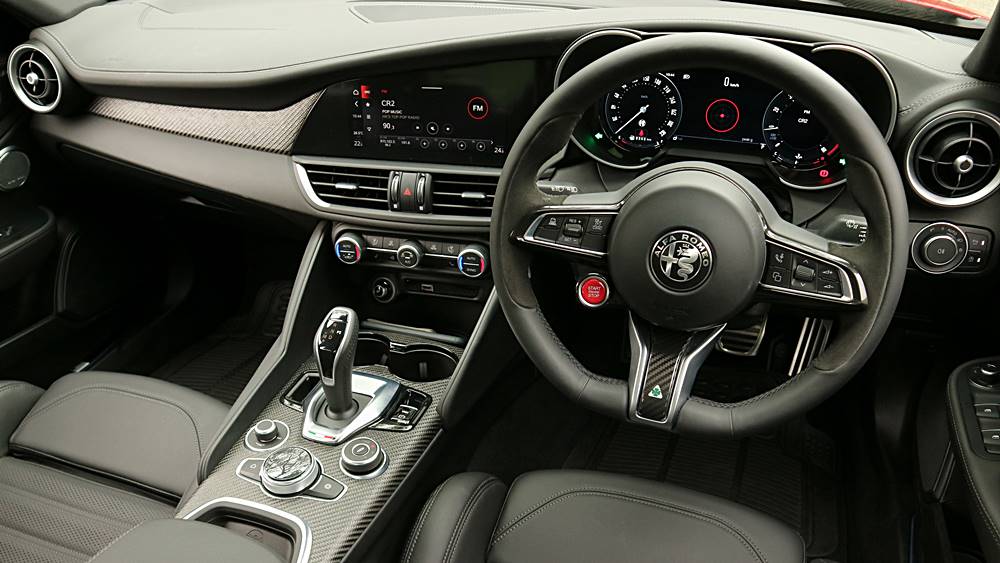 小心中毒 Alfa Romeo Giulia Quadrifoglio