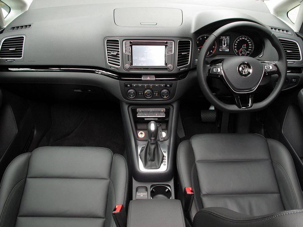 小朋友的家庭車 Volkswagen Sharan 280 TSI Life 6-seater