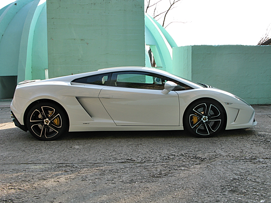 小牛新姿 - 2013 Lamborghini  New Gallardo