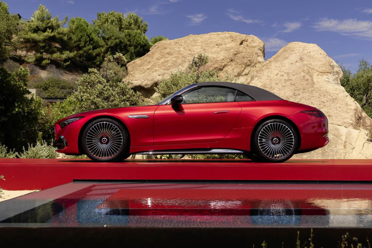 展示開篷魅力 Mercedes-Maybach SL 680 Monogram Series