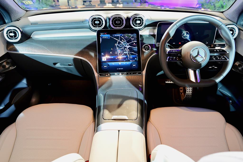 平治 GLC 300 4MATIC Coupé 正式推出