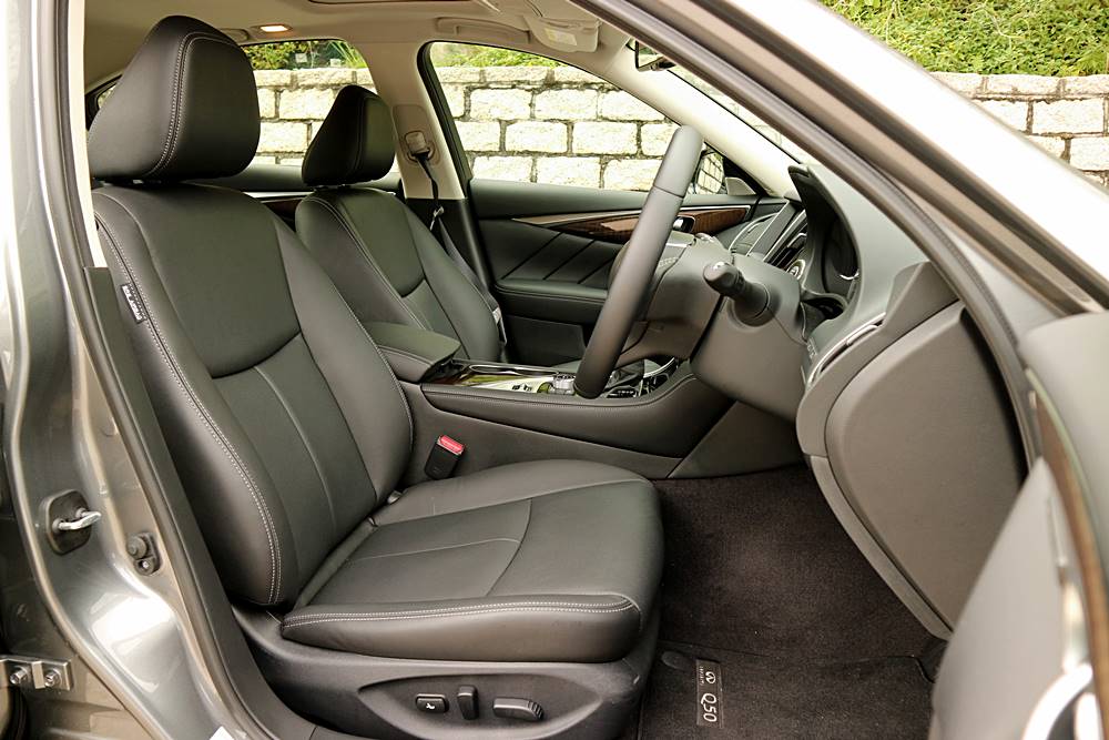平玩高科技 Infiniti Q50 3.0t Sensory