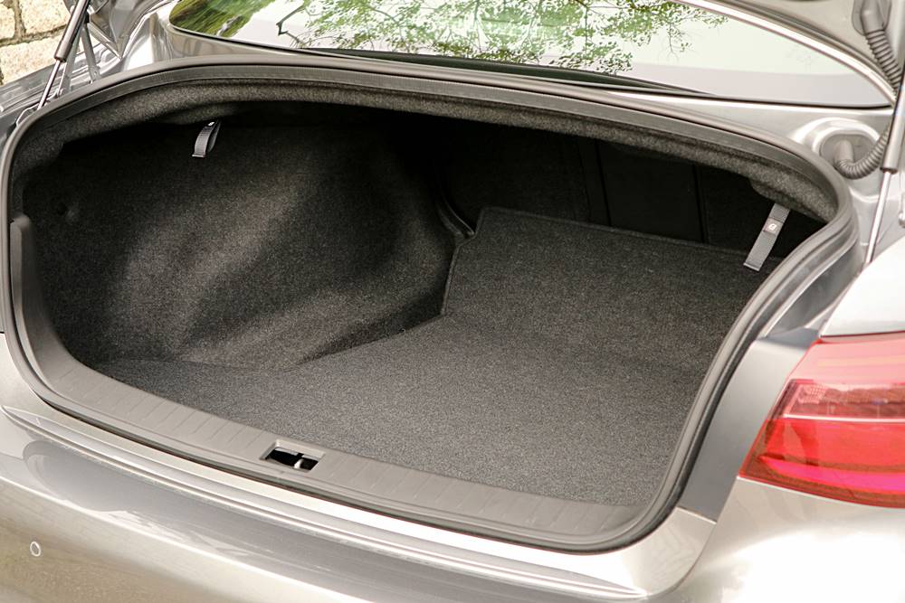 平玩高科技 Infiniti Q50 3.0t Sensory