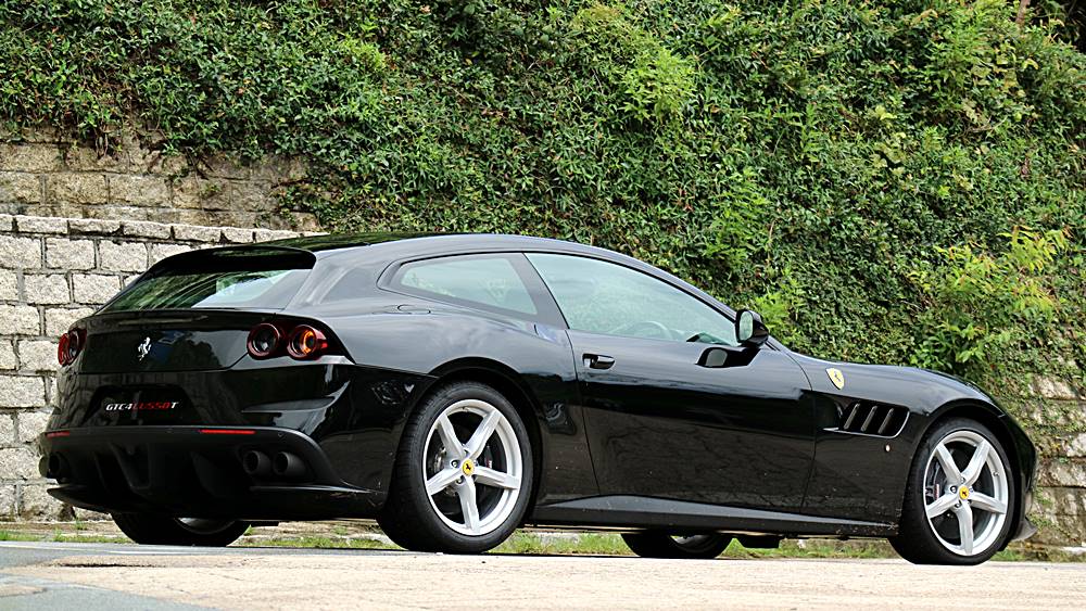 強旅 Ferrari GTC4 Lusso T