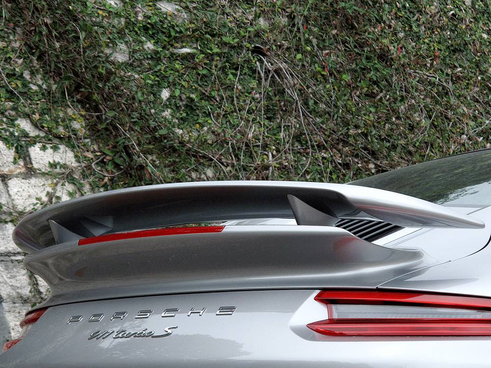 心跳回憶 Porsche 911 Turbo S