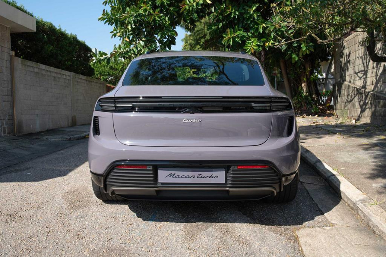 快狠準 Porsche Macan Turbo Electric