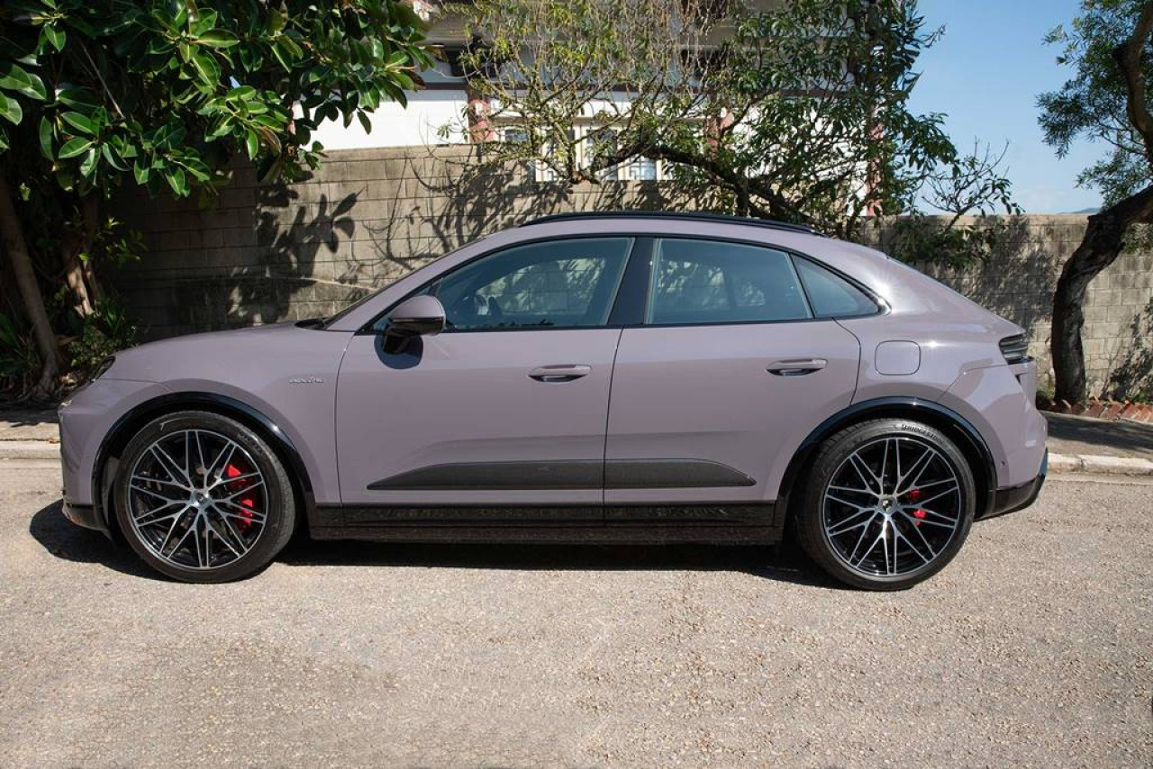 快狠準 Porsche Macan Turbo Electric
