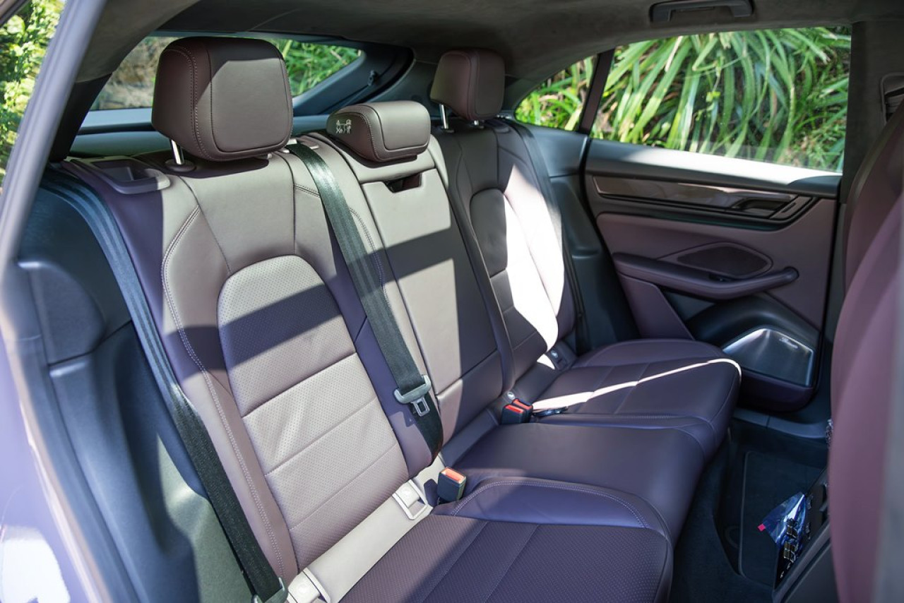 快狠準 Porsche Macan Turbo Electric