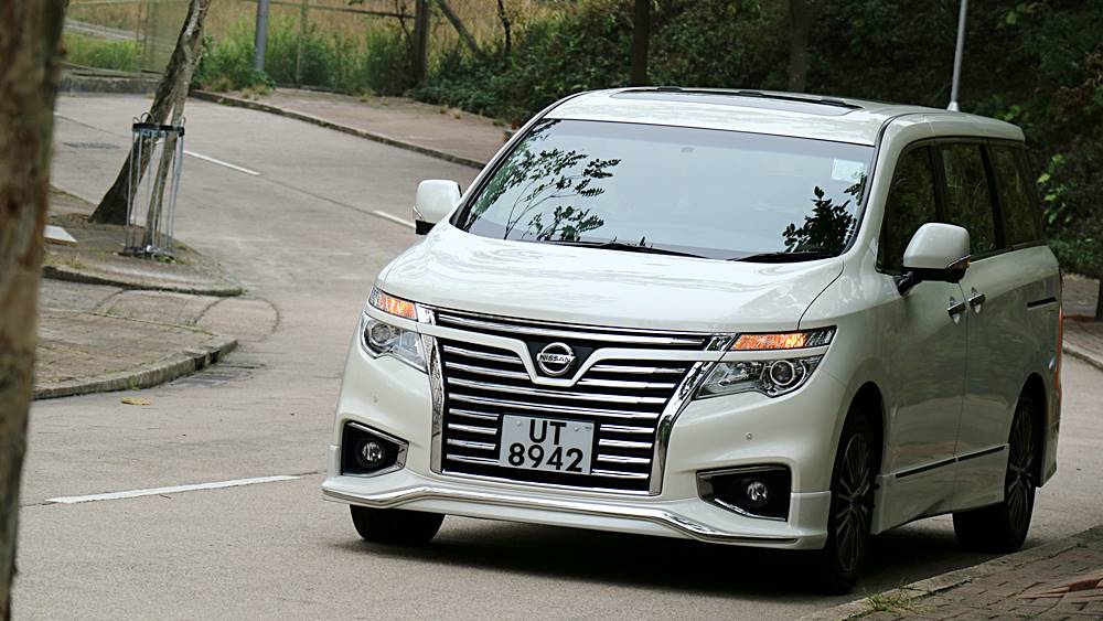 慳得豪爽 Nissan Elgrand 250 Highway Star AVM Plus