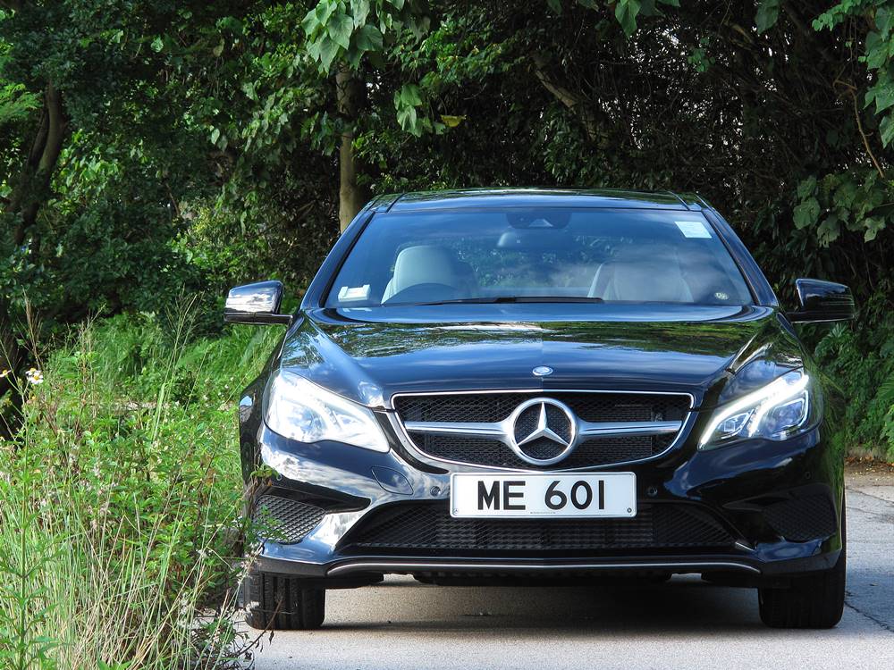 抵玩轎跑Mercedes-Benz E 250 Coupé