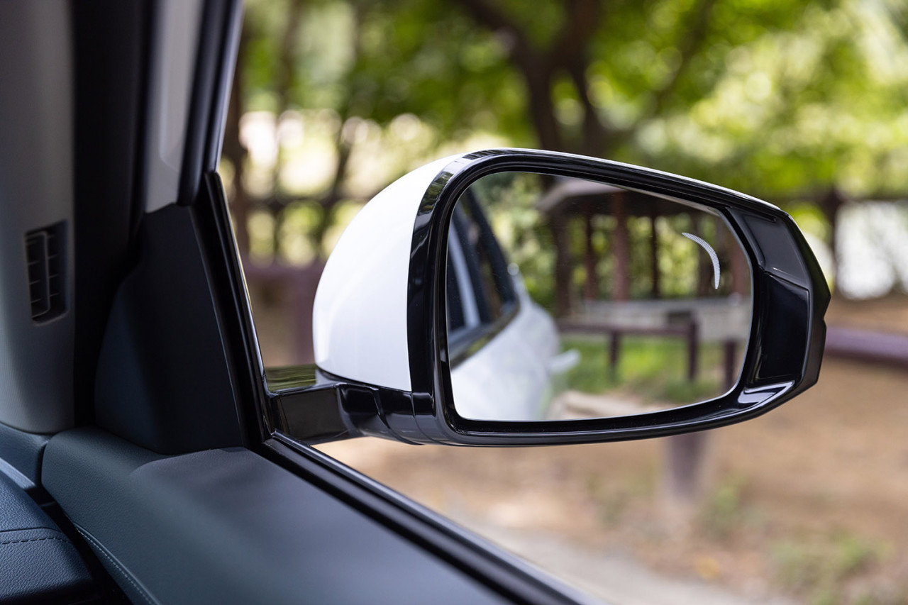 拒充大頭鬼 Geely EX5