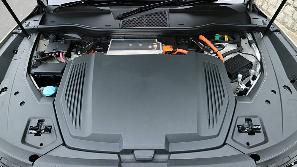 提高貼地性 Audi e-tron 50 quattro