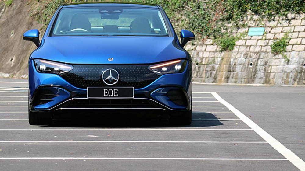 新形象 Mercedes-Benz EQE 350+