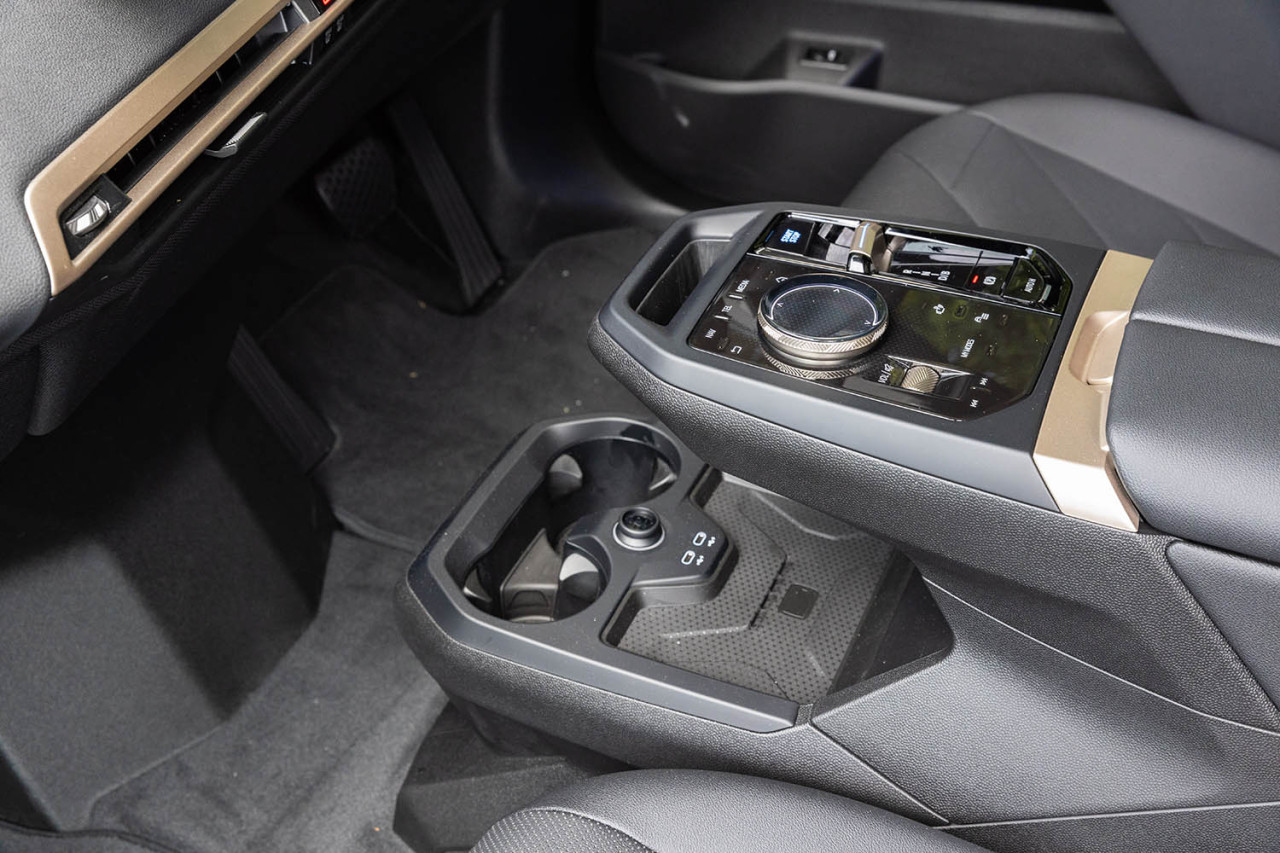 早買早享受 BMW iX xDrive45