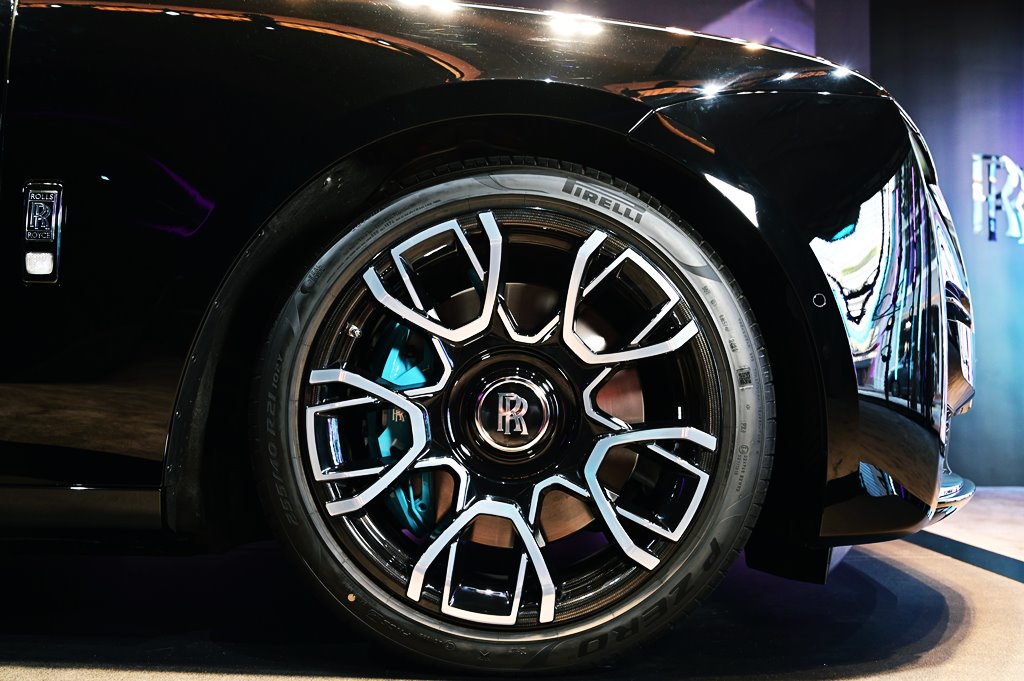 暗黑美學 Rolls-Royce Black Badge Ghost