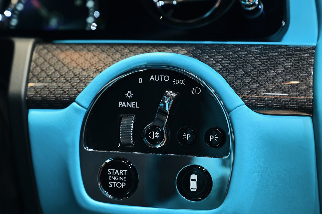 暗黑美學 Rolls-Royce Black Badge Ghost