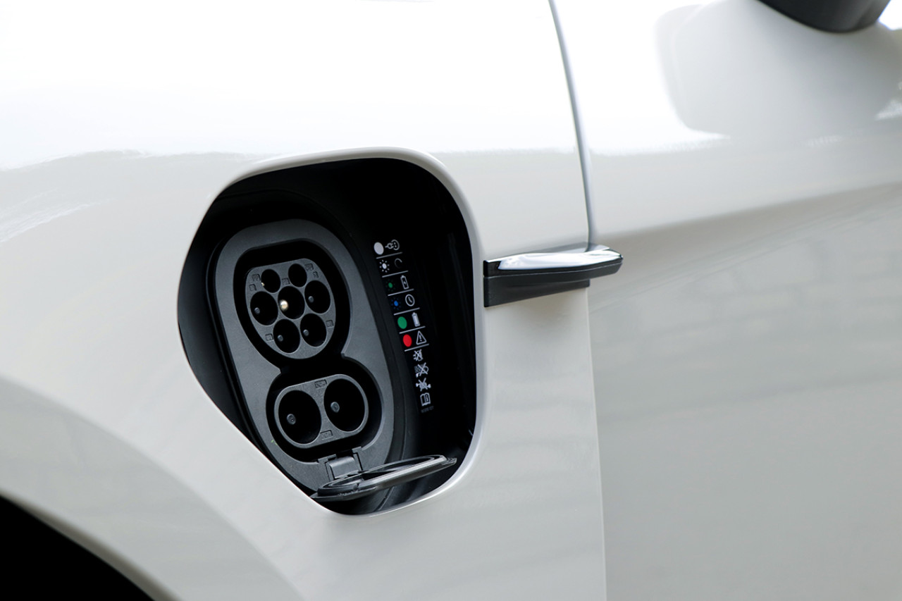 最有跑車功架 Porsche Taycan Turbo S