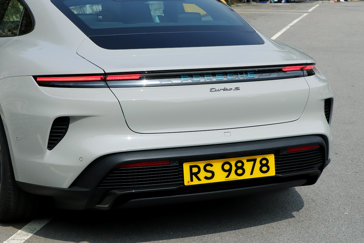 最有跑車功架 Porsche Taycan Turbo S