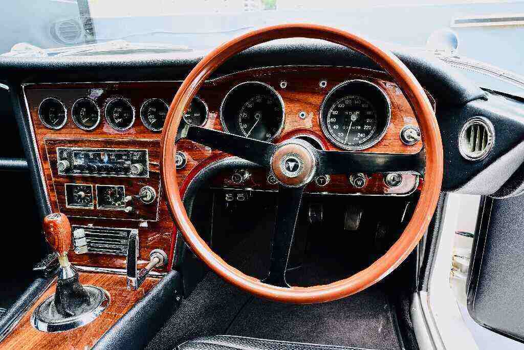 最貴的日本車Toyota 2000GT