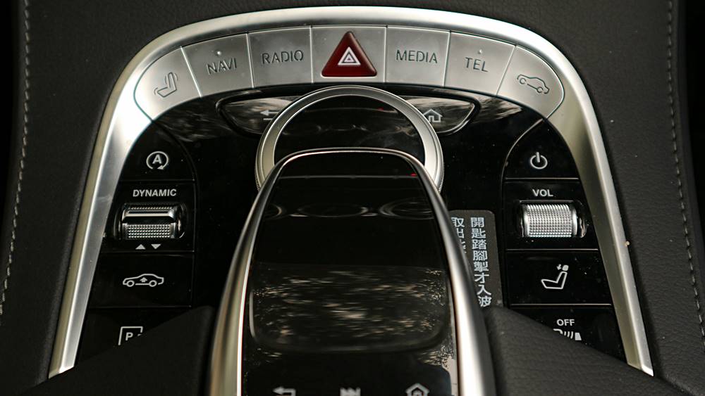 最高享受 Mercedes-Benz S 500