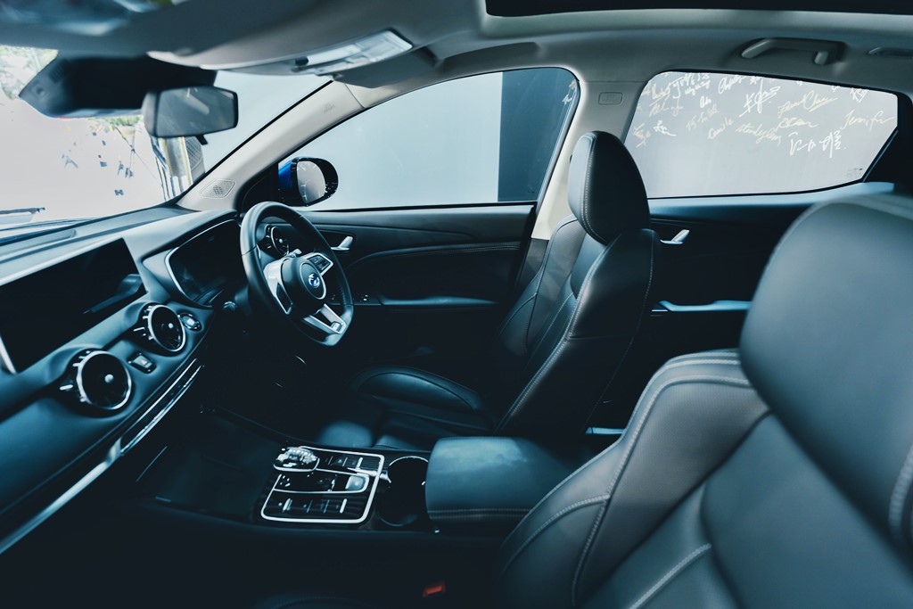 東風汽車旗下Seres 3電動車在港推出